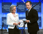 Vik Muniz - The World Economic Forum's Crystal Award